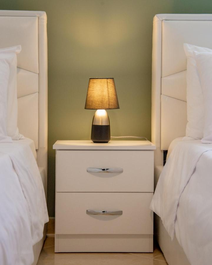 Ajilin Hotel Rooms Korce Exteriér fotografie