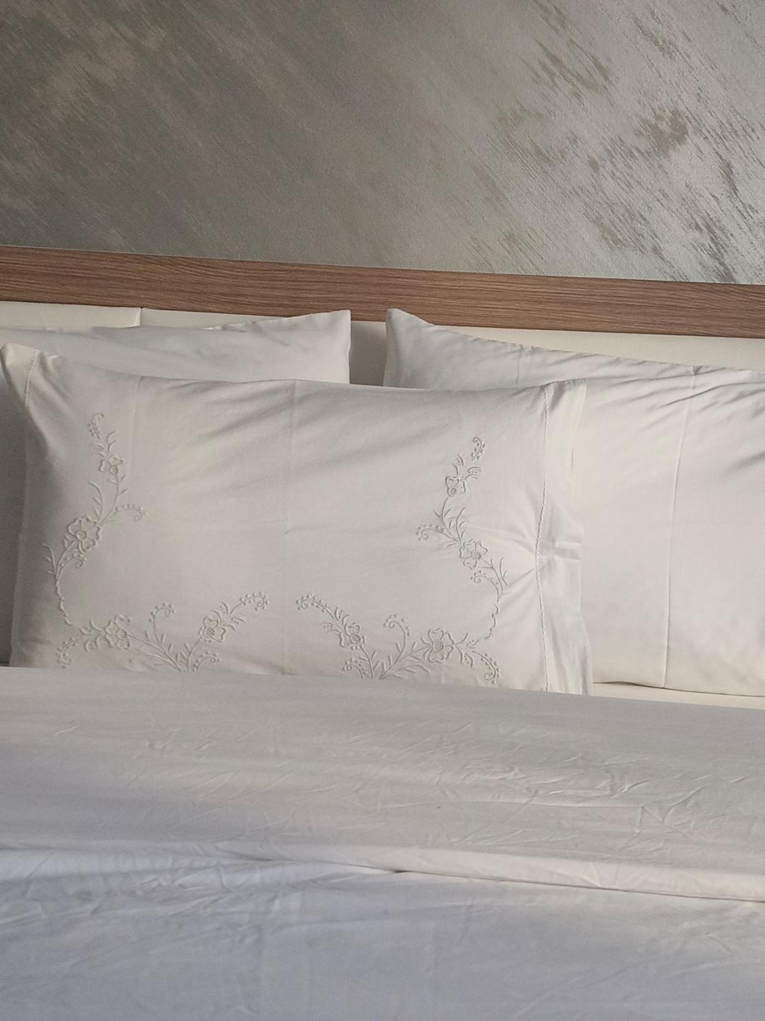 Ajilin Hotel Rooms Korce Pokoj fotografie